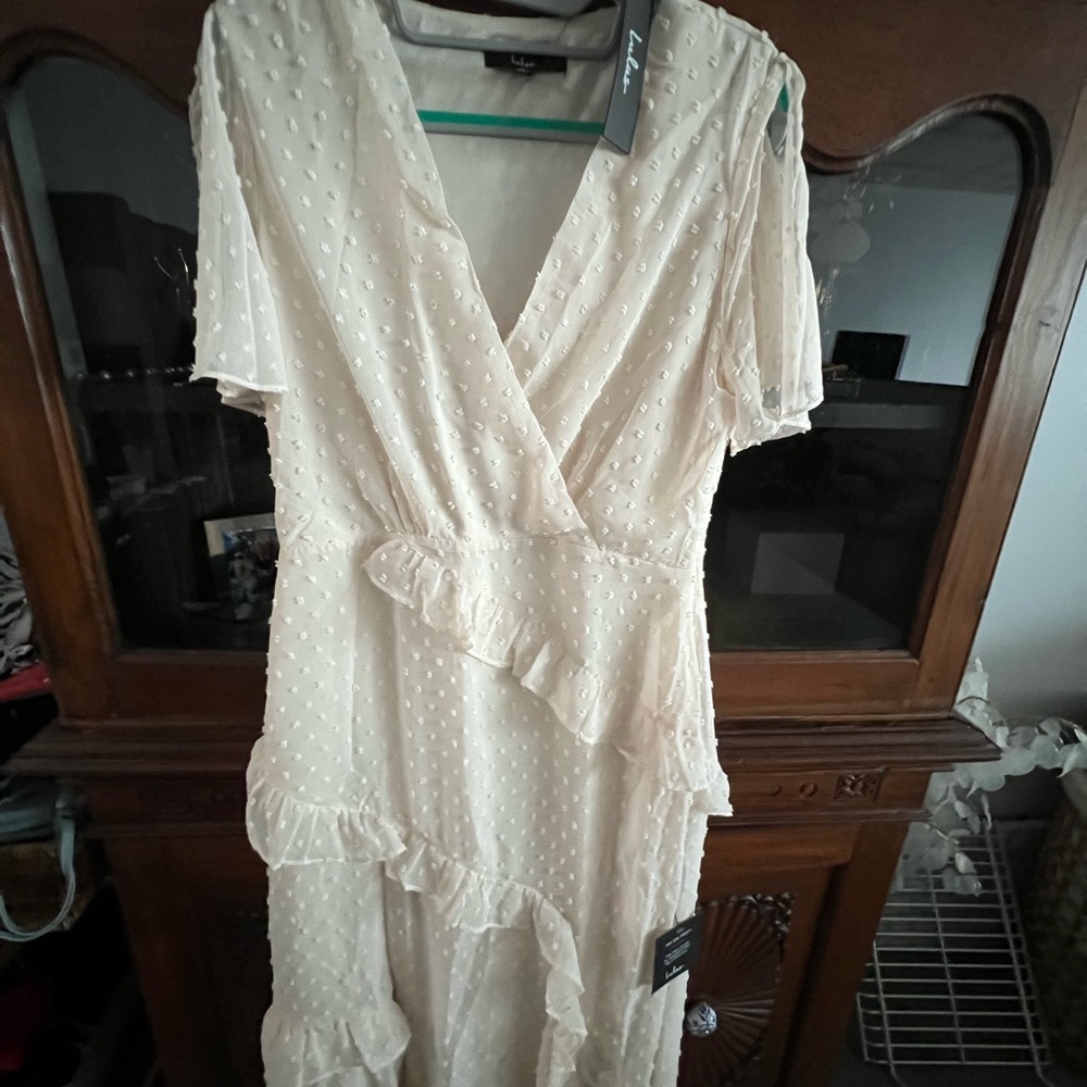 NWT Lulu’s Next to You Cream Swiss Dot Ruffled Midi Dress - Picture 3 of 8